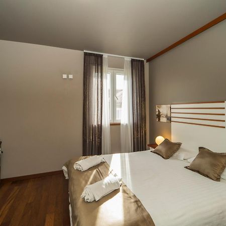 Luxury Rooms And Apartment Silente Bacvice Split Ngoại thất bức ảnh