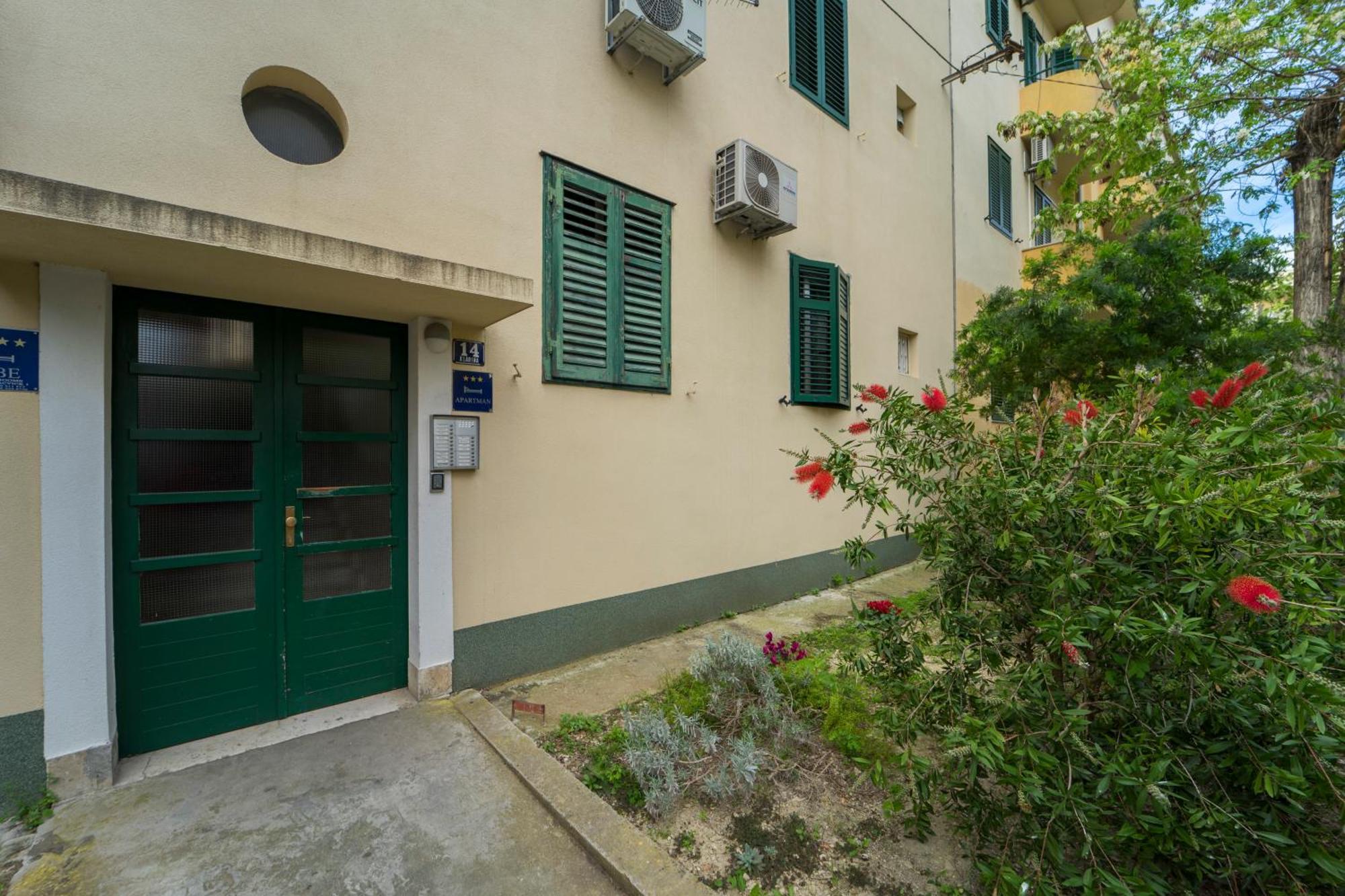 Luxury Rooms And Apartment Silente Bacvice Split Ngoại thất bức ảnh