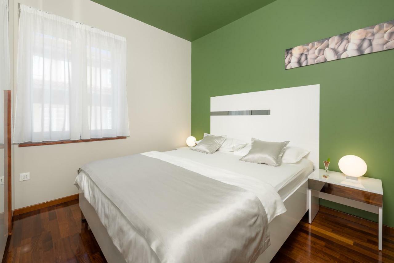 Luxury Rooms And Apartment Silente Bacvice Split Ngoại thất bức ảnh
